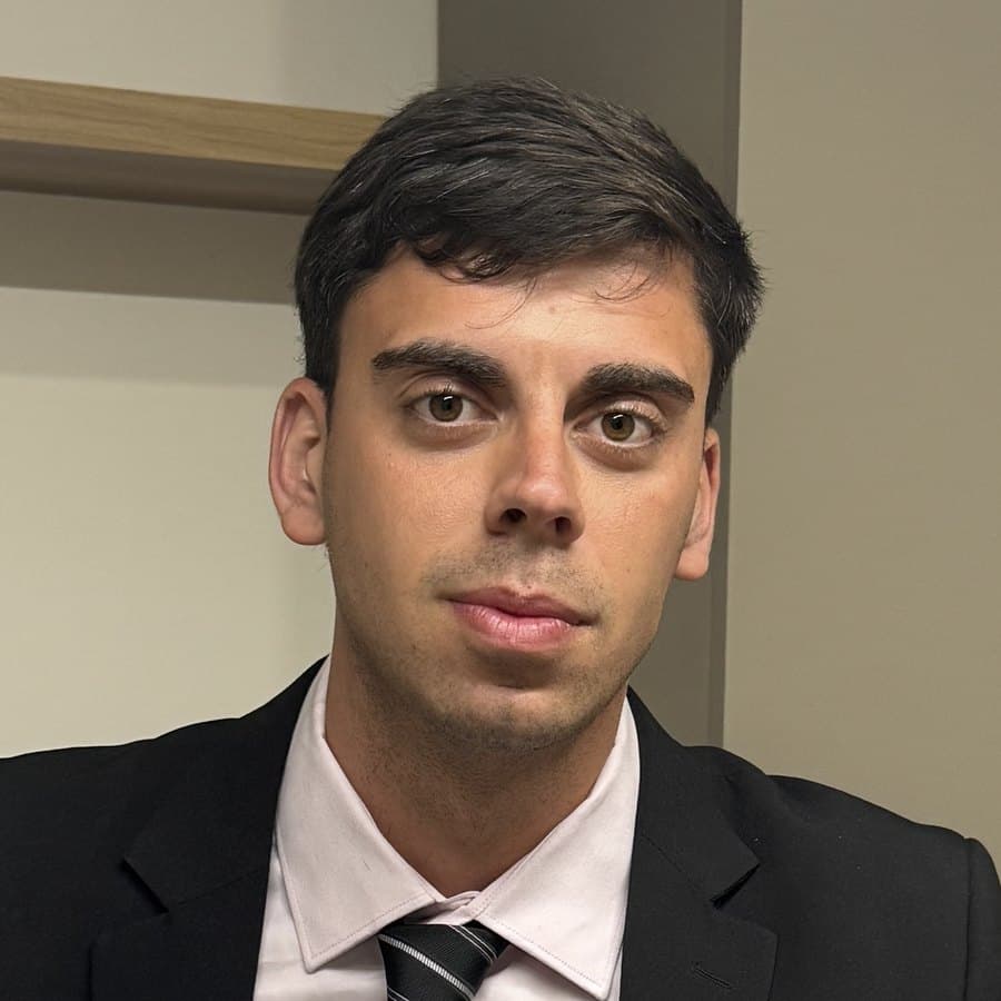 Dr. Valentín Simoni